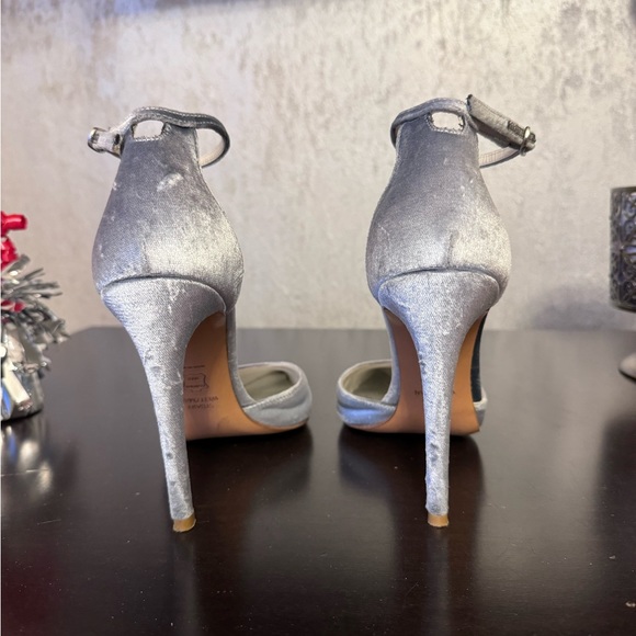 Shoes - Picture 2 of 5